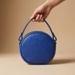 385_BLEU_MARRINE_autre_GRAINE_CUIR_2_marketing_20260620_111837.jpg